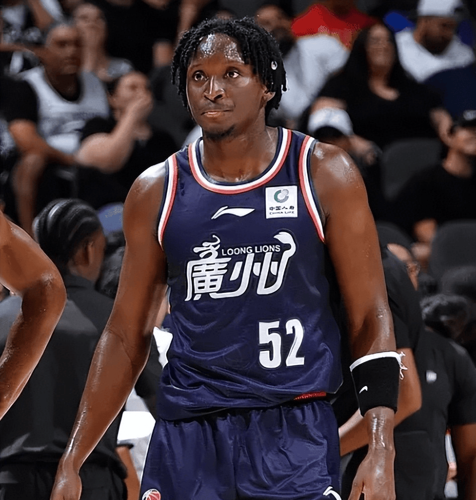 欧篮联今晚走向成谜,圣安东尼奥马刺外线爆发,目标明确,球队文化再被提及 欧篮联今晚走向成谜,圣安东尼奥马刺外线爆发,目标明确,球队文化再被提及