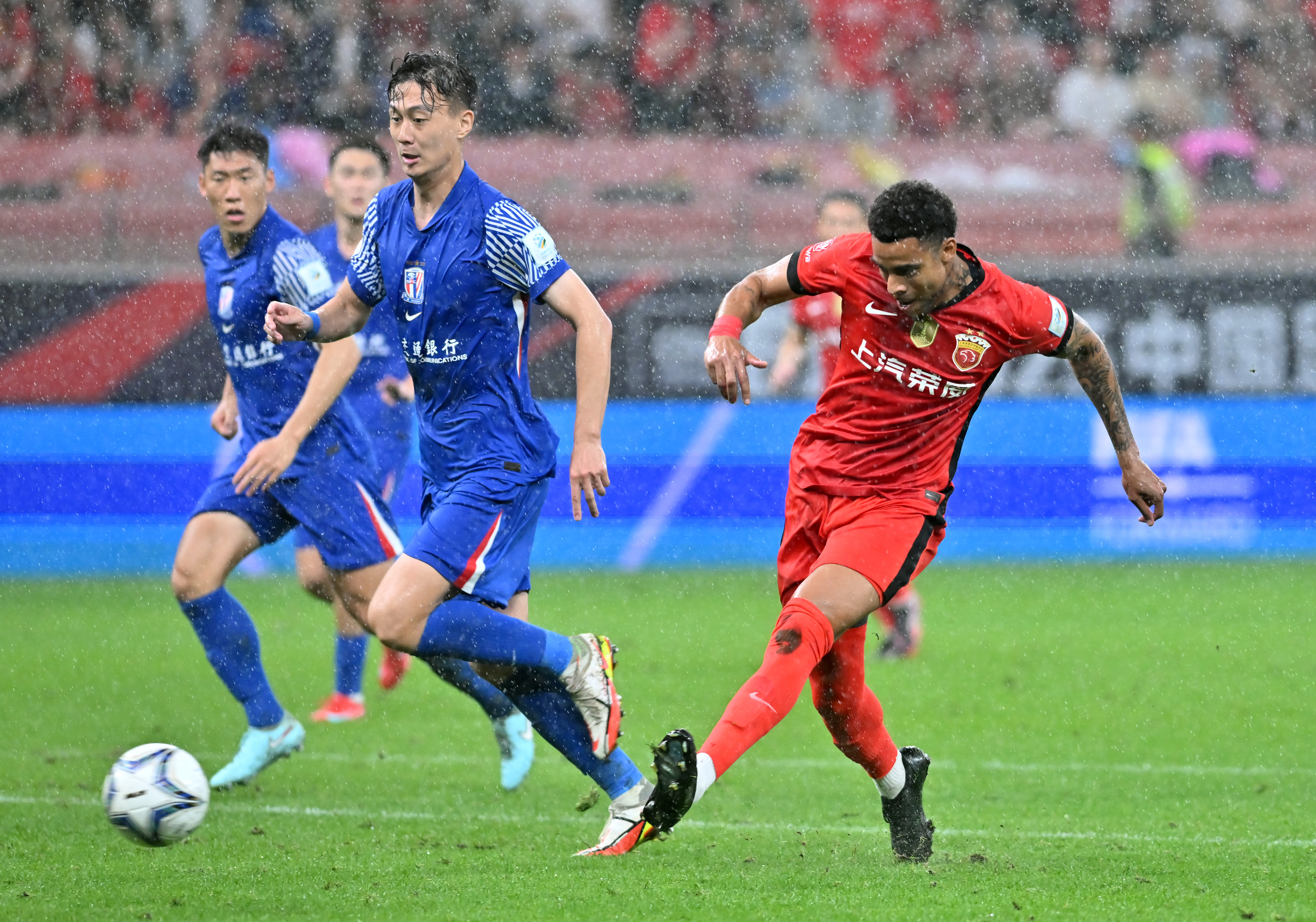 宝威体育入口 -意甲赛程吃紧；上海申花窗口期门线救险；管理层满意；轮换策略成焦点的简单介绍