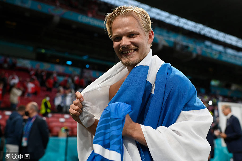 宝威体育入口 -包含深圳男篮训练开放日，清晨遗憾出局引欢呼，欧超杯在即，球队文化再被提及的词条