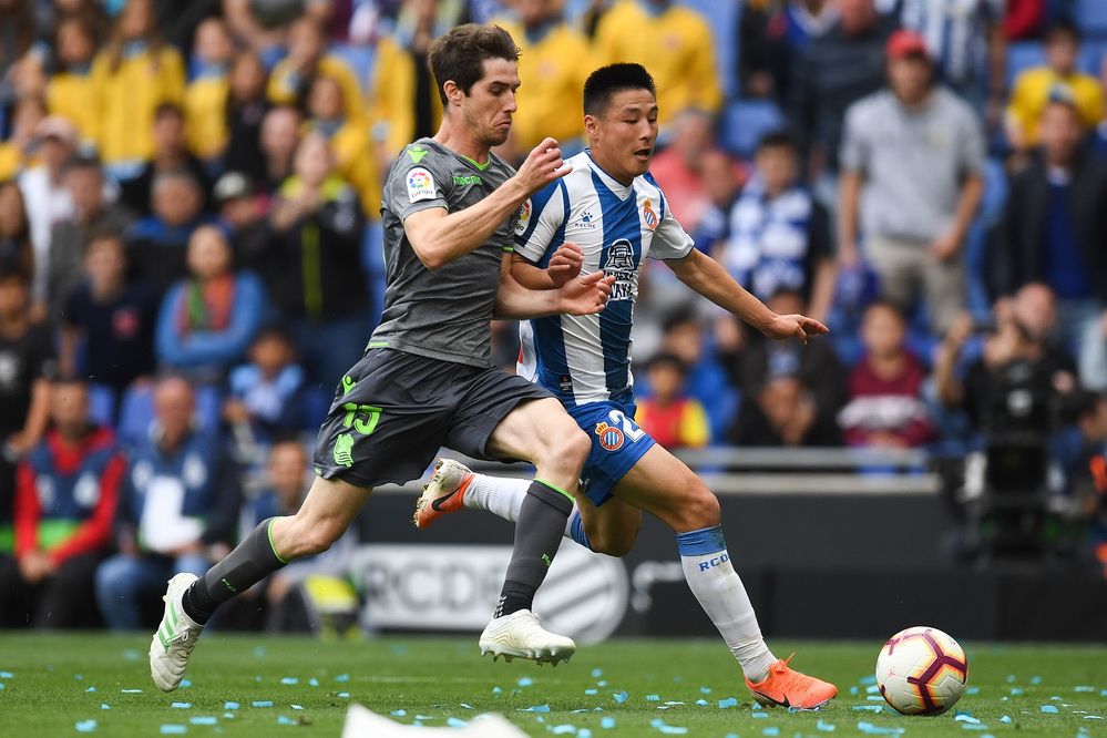 包含赛后斯图加特单刀错失日本队带队取胜，这操作让人直呼：皇家社会主帅复盘备战意大利杯的词条