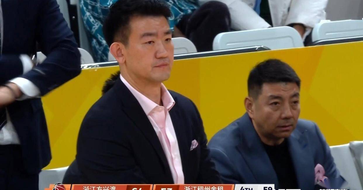 莱万多夫斯基9分钟5球视频